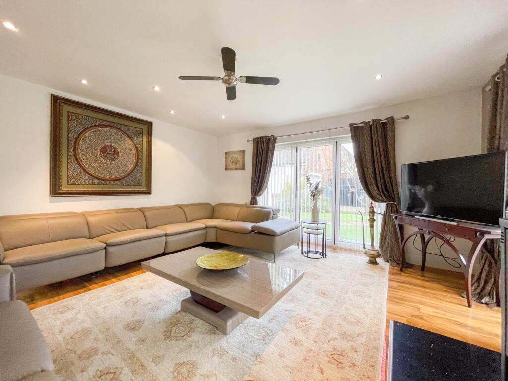 Additional image 4 of Hever Court Road, Gravesend, Kent, DA12