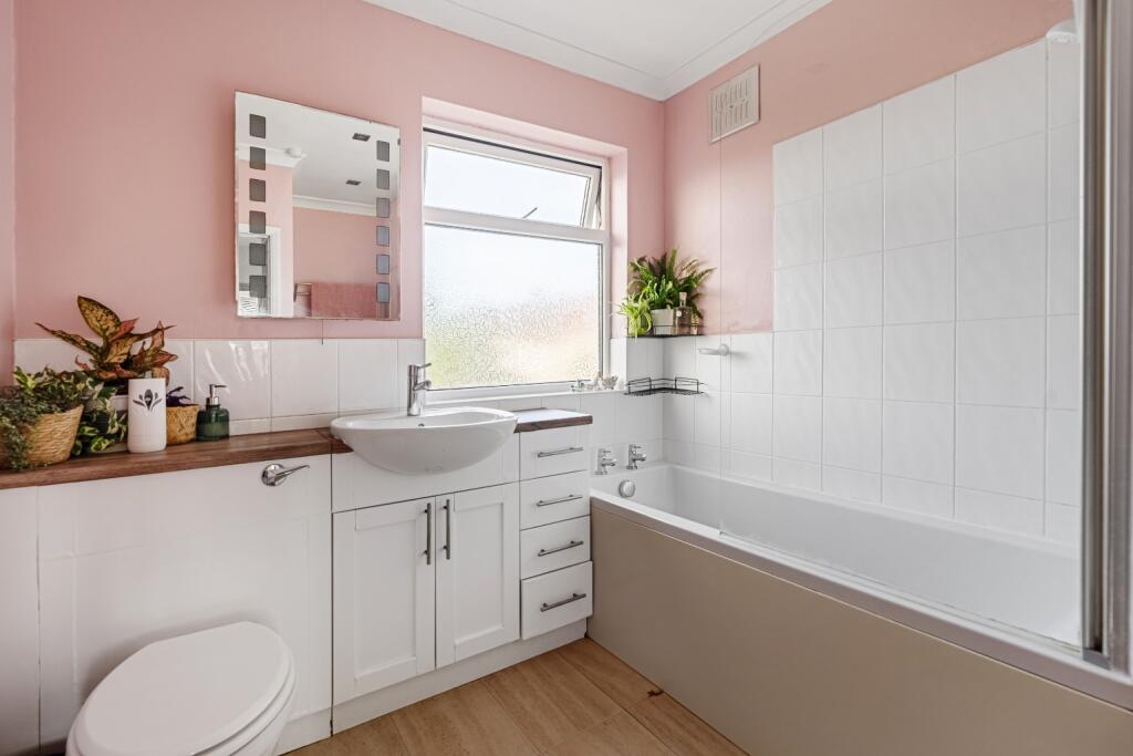 Additional image 17 of Luddesdon Road, Erith/Bexleyheath Border, DA8