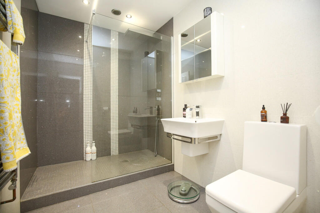 Additional image 20 of Birchley Heath Road, Birchley Heath