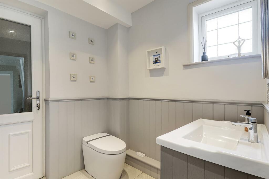 Additional image 21 of Cob Drive, Shorne,