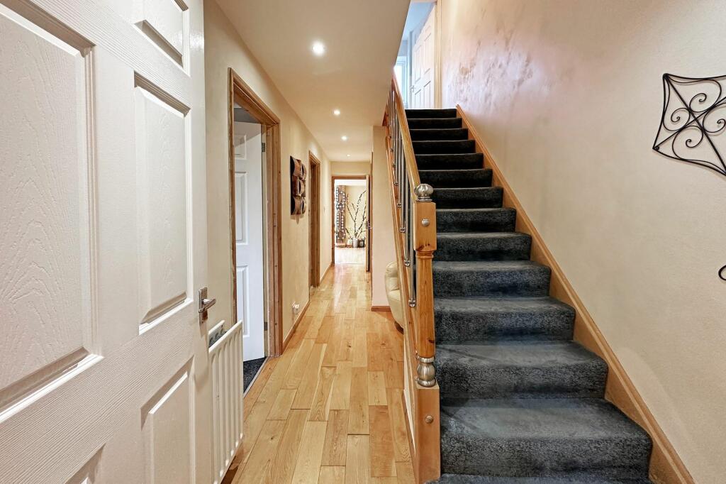 Additional image 13 of Whitnash Close, Balsall Common, CV7