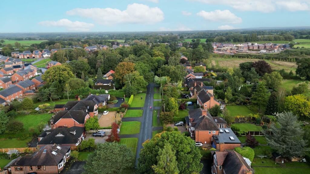 Additional image 6 of Spacious home on the exclusive Blackfirs Lane, Somerford, Congleton