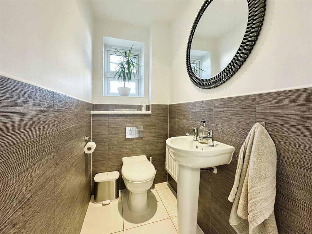 Additional image 31 of Poplar Way, Whitnash, Leamington Spa