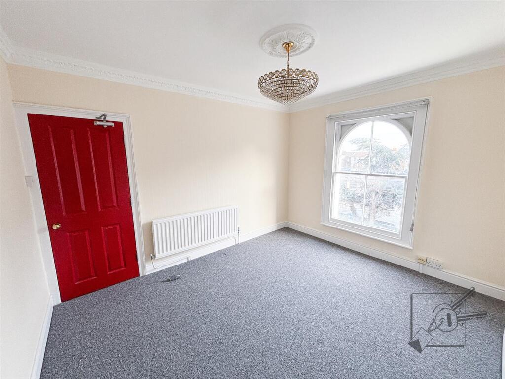 Additional image 5 of Wrotham Road, Gravesend