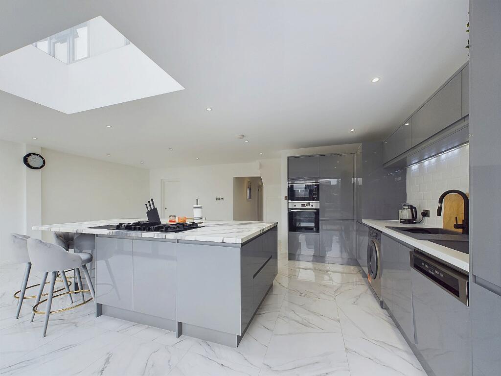 Additional image 11 of Coombfield Drive, Dartford, Kent, DA2