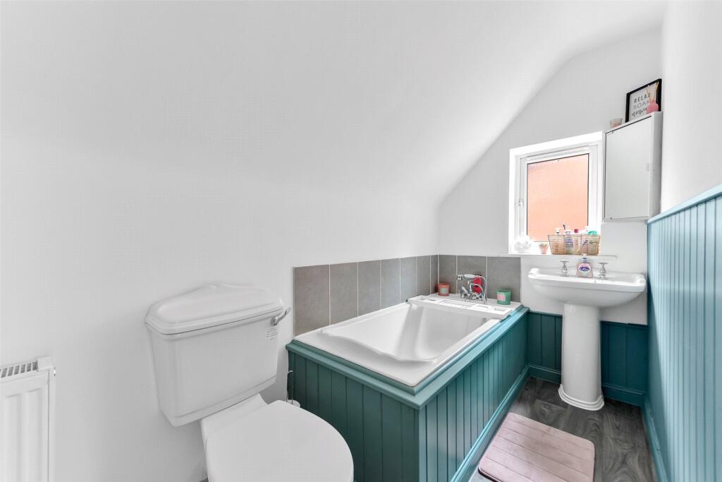 Additional image 16 of Meadow Lane, Meopham, Kent, DA13