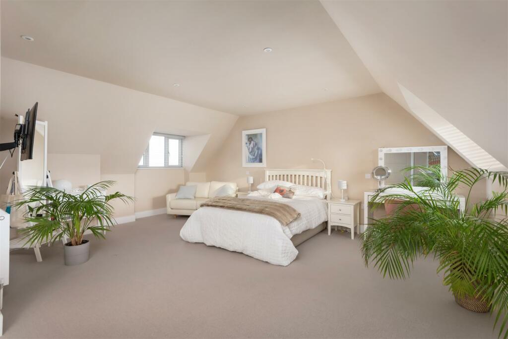 Additional image 21 of Martindown Road, Whitstable