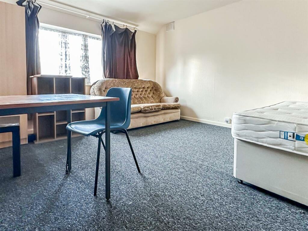 Additional image 6 of The Barley Lea, Stoke Aldermoor, Coventry  ** GREAT OPPORTUNITY **