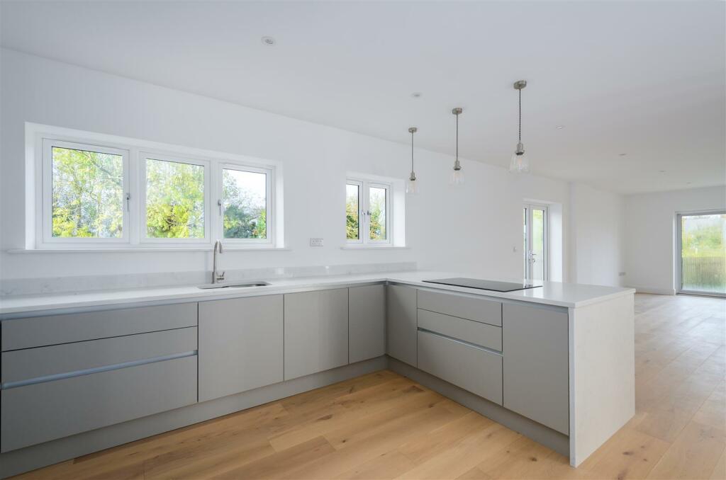 Additional image 13 of The Dairy, Mill House Court, Stoke Golding.