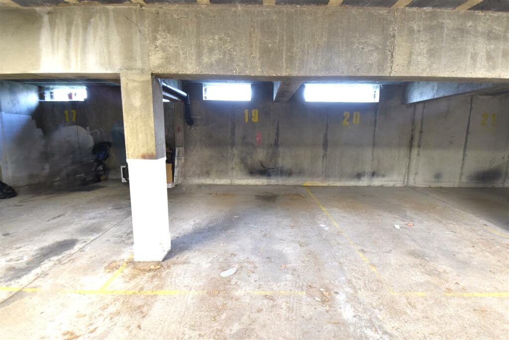 Additional image 11 of Essenden Road, Belvedere Village