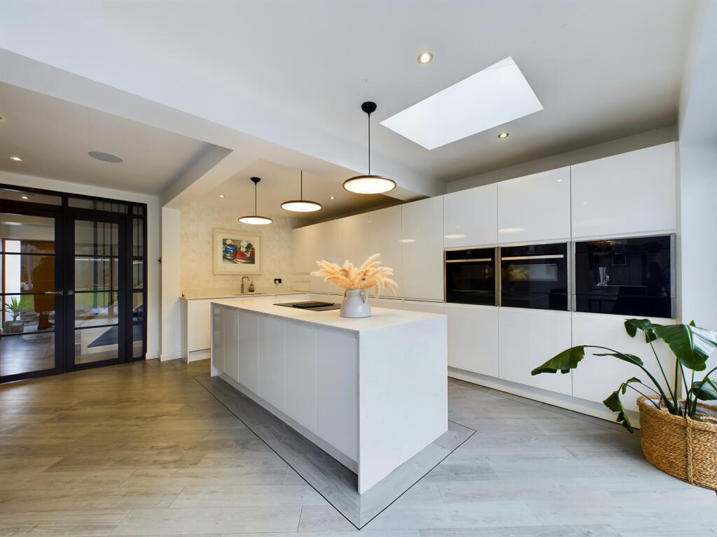 Additional image 2 of Lonscale Drive, Stvechale, Coventry