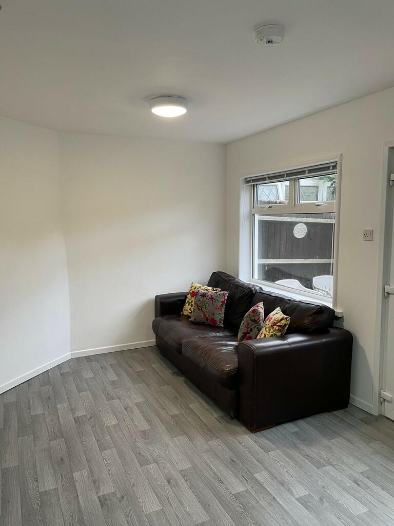 Additional image 9 of Wendiburgh Street, Canley