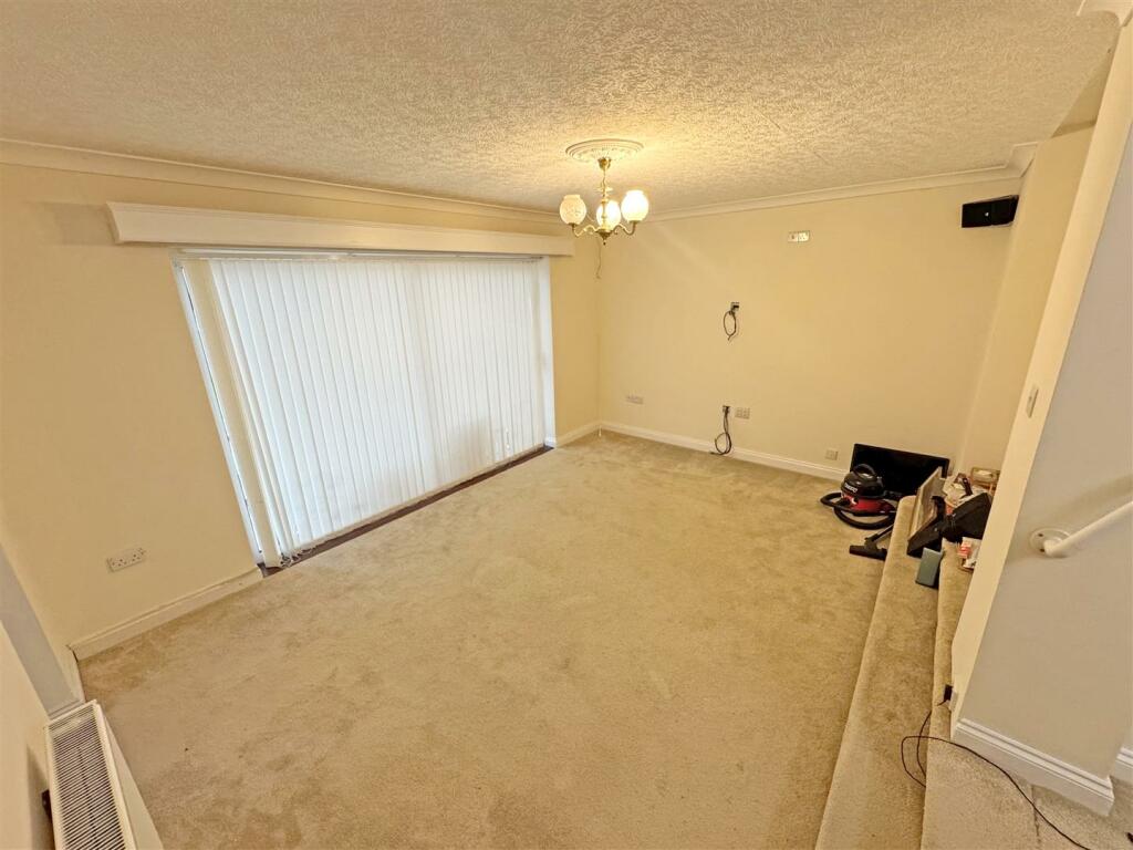 Additional image 5 of Lakin Road, Warwick