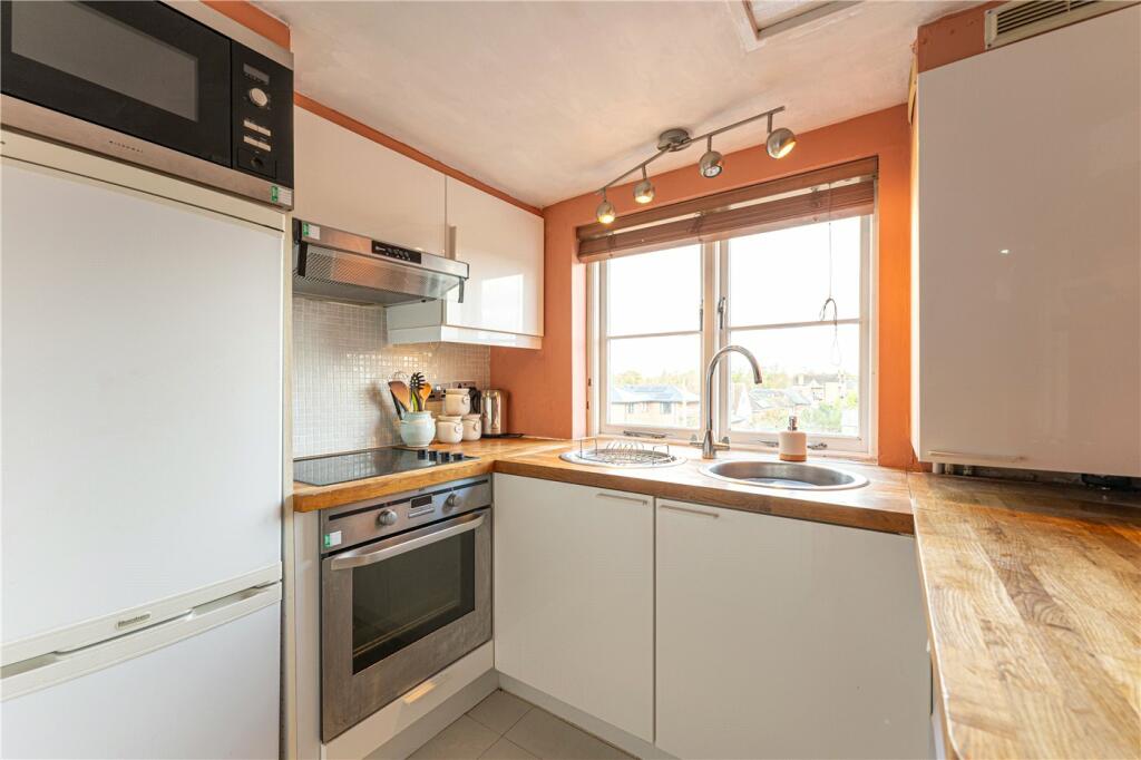 Additional image 4 of Binswood Avenue, Leamington Spa, Warwickshire, CV32