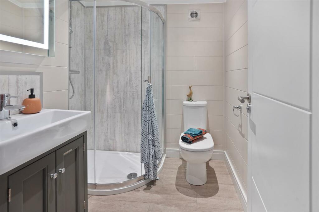 Additional image 10 of Bosworth Lakeside Lodges, Market Bosworth,