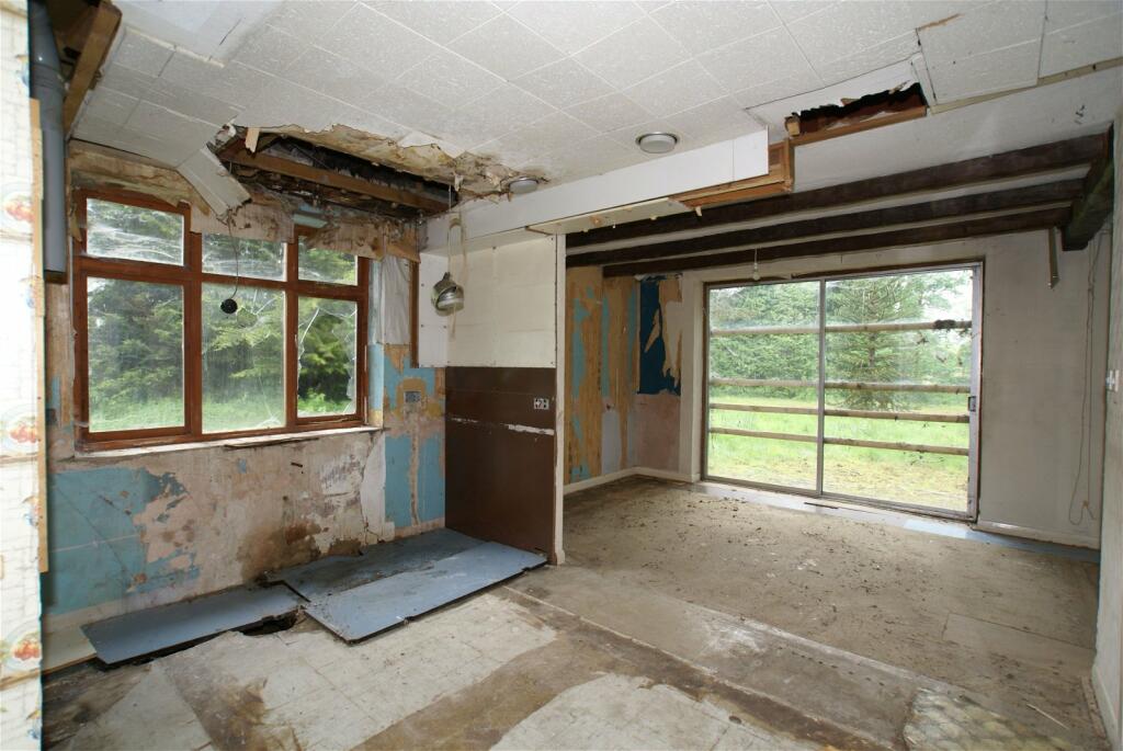 Additional image 20 of Warney Lodge, Old Road, Darley Dale.