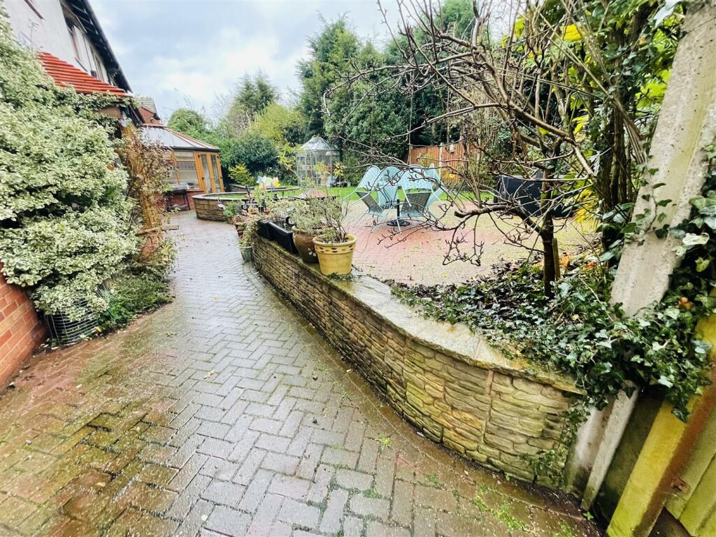 Additional image 28 of Falcon Close, Whitestone