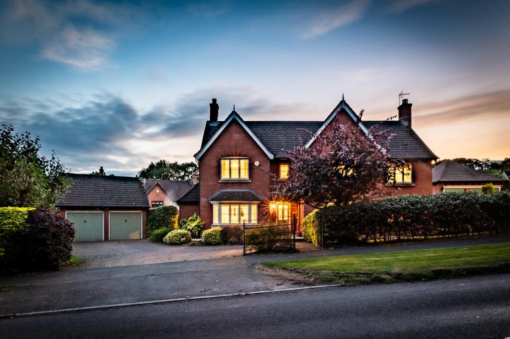 Additional image 37 of Spacious, 5 Bedroom home near the Whitegate Way