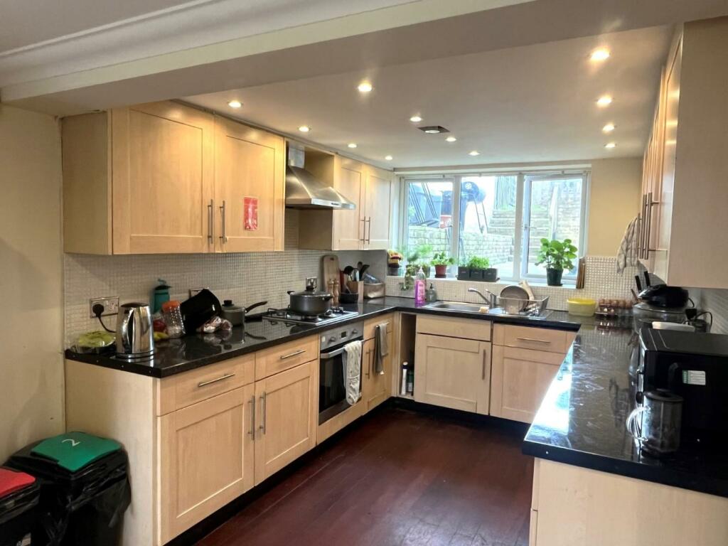 Additional image 12 of Milton Place, Gravesend, DA12