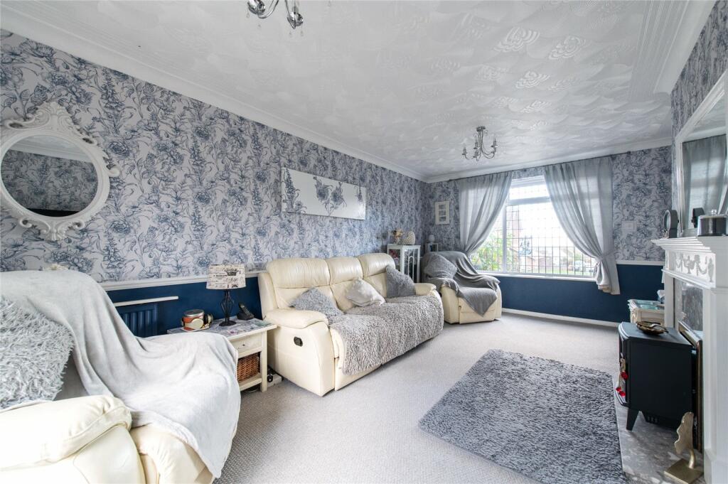 Additional image 18 of Medhurst Crescent, Gravesend, Kent, DA12