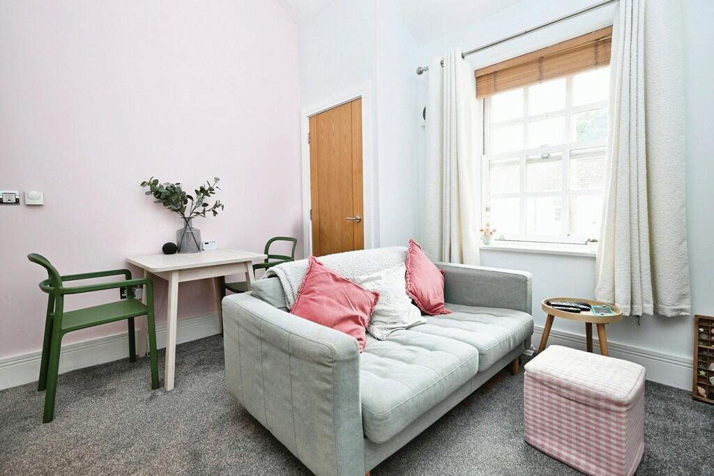 Additional image 6 of Tresham House, Guys Common