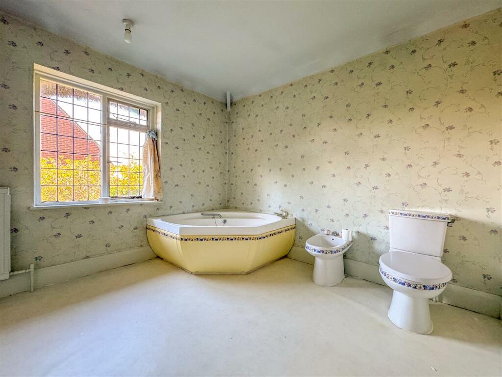 Additional image 14 of Lutterworth Road, Whitestone