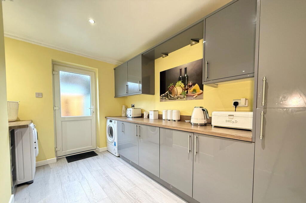 Additional image 9 of Wye Close, Bulkington, Bedworth, CV12 9QA