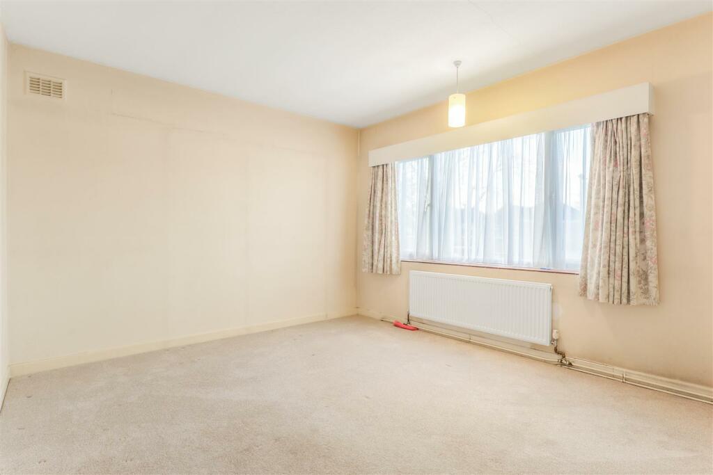 Additional image 16 of Sunningdale Avenue, Kenilworth