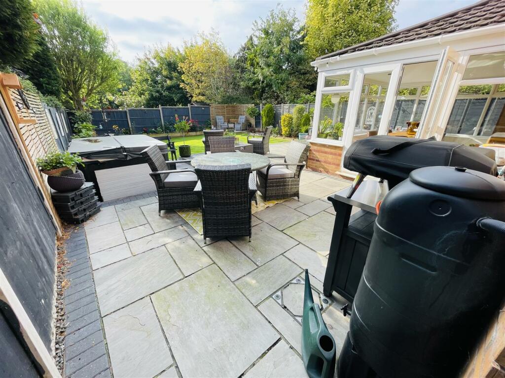 Additional image 33 of Campbell Close, Galley Common