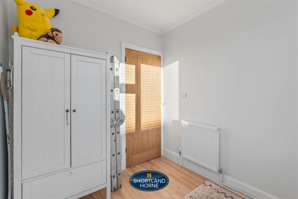 Additional image 21 of Gregory Avenue, Styvechale, Coventry