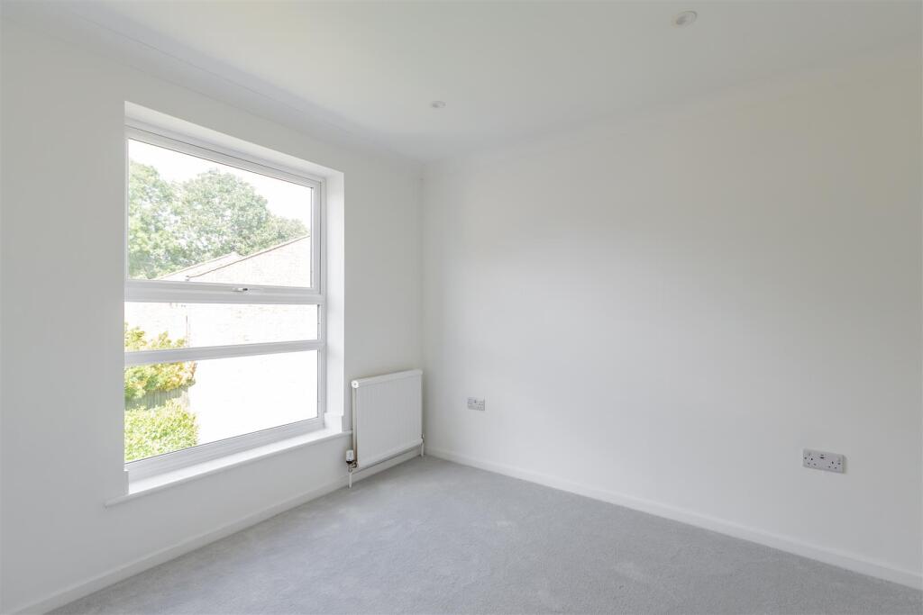 Additional image 9 of Farm Holt, New Ash Green