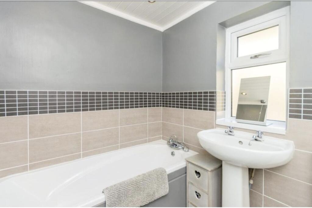 Additional image 18 of Grove Place, Bakewell, DE45