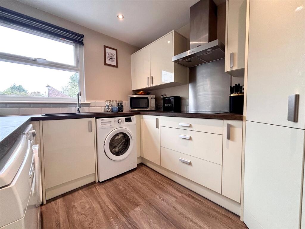 Additional image 17 of Fields Court, Warwick, CV34