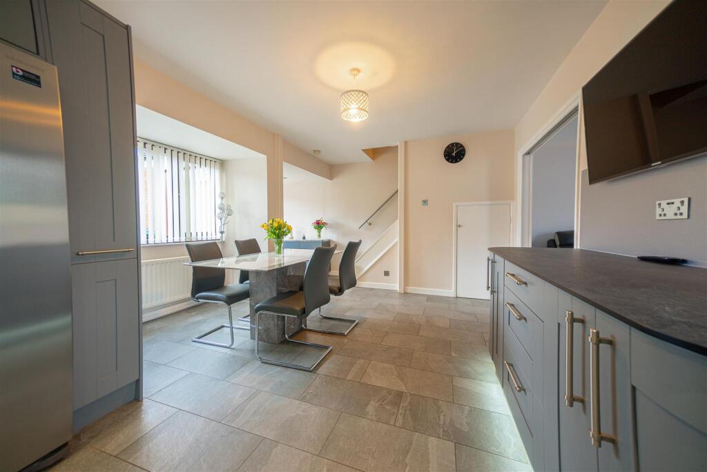 Additional image 4 of Bigbury Close, Styvechale, Coventry