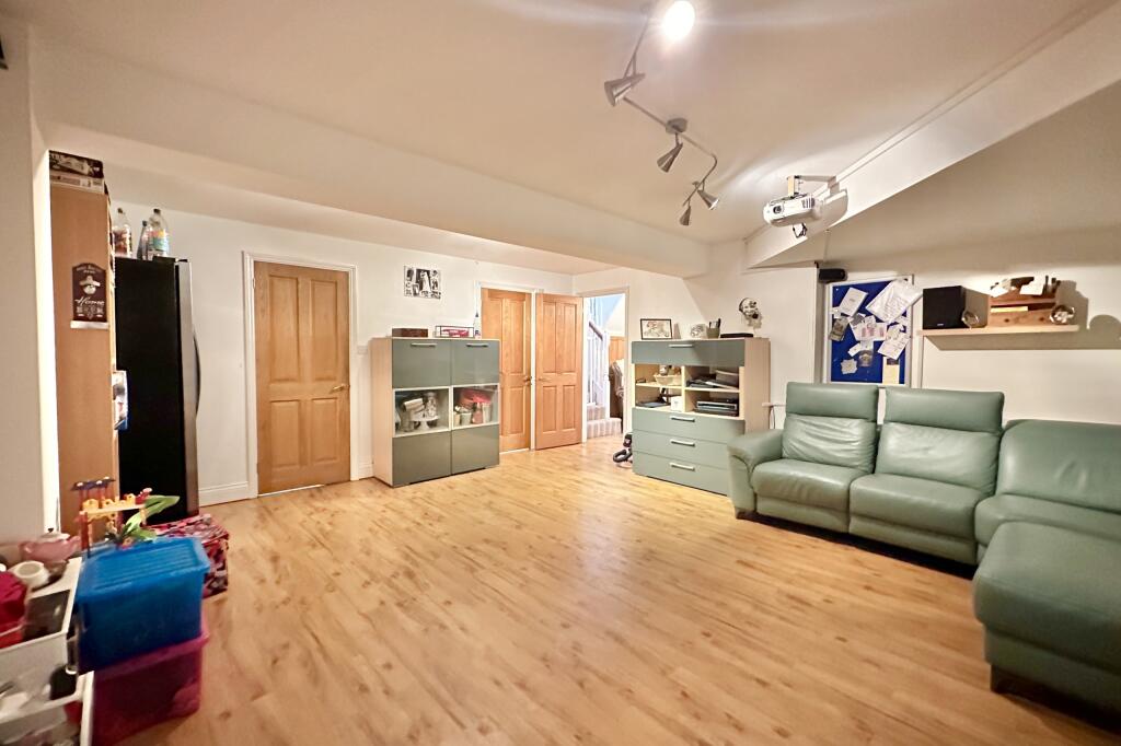 Additional image 31 of Naildown Close, Hythe, Kent