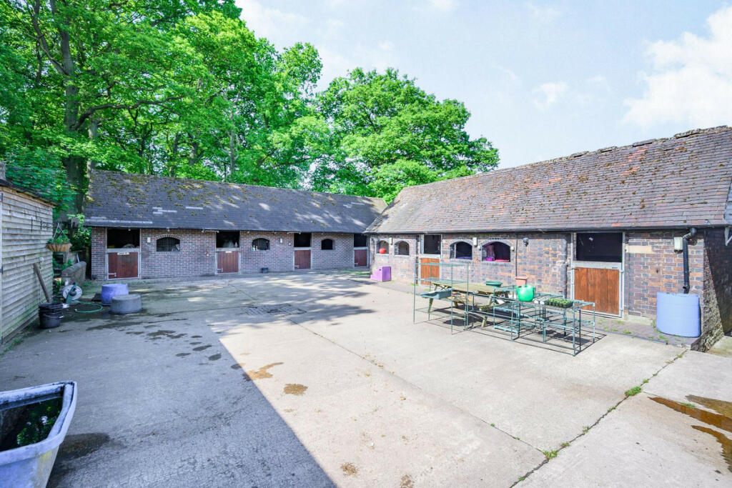 Additional image 4 of Mancetter, Atherstone, CV9 2RL