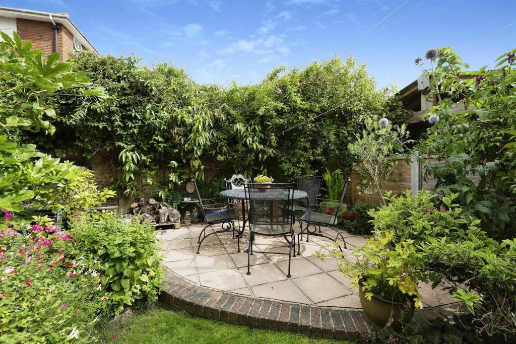 Additional image 14 of High Street, Greenhithe, DA9