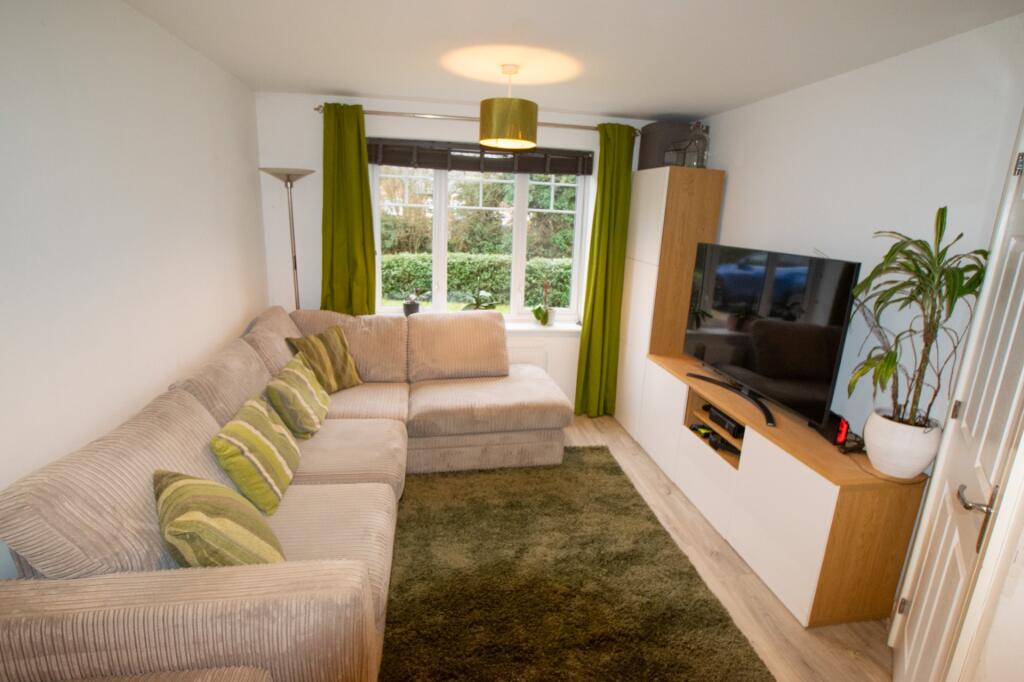 Additional image 5 of Randall Close, Warwick