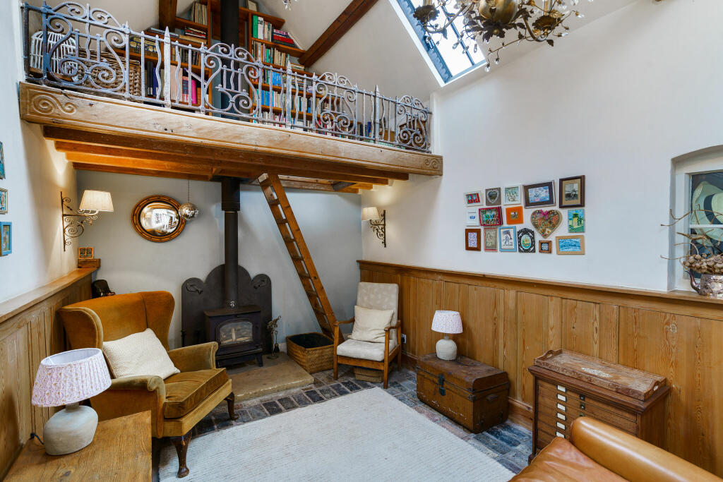 Additional image 3 of Front Street, Ilmington, CV36