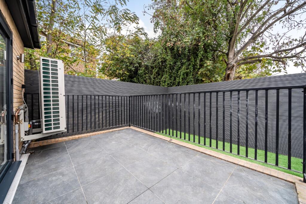 Additional image 13 of Fairmont Close, Belvedere, Kent, DA17