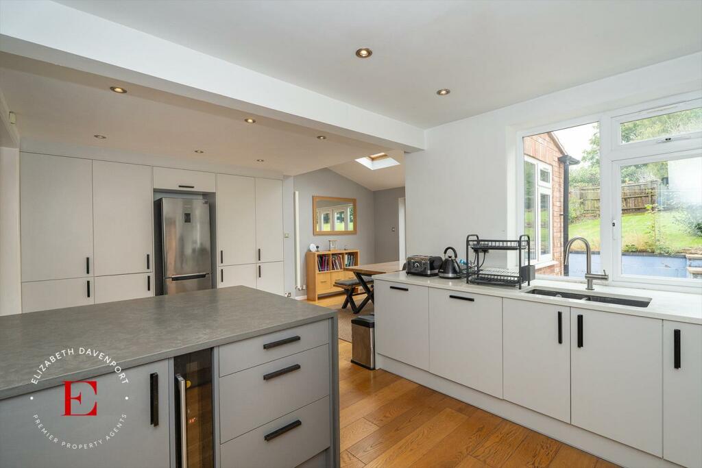 Additional image 20 of Leagh Close, Kenilworth