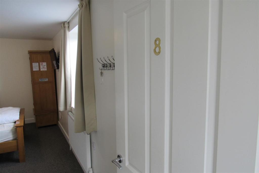 Additional image 28 of Central Parade, Herne Bay