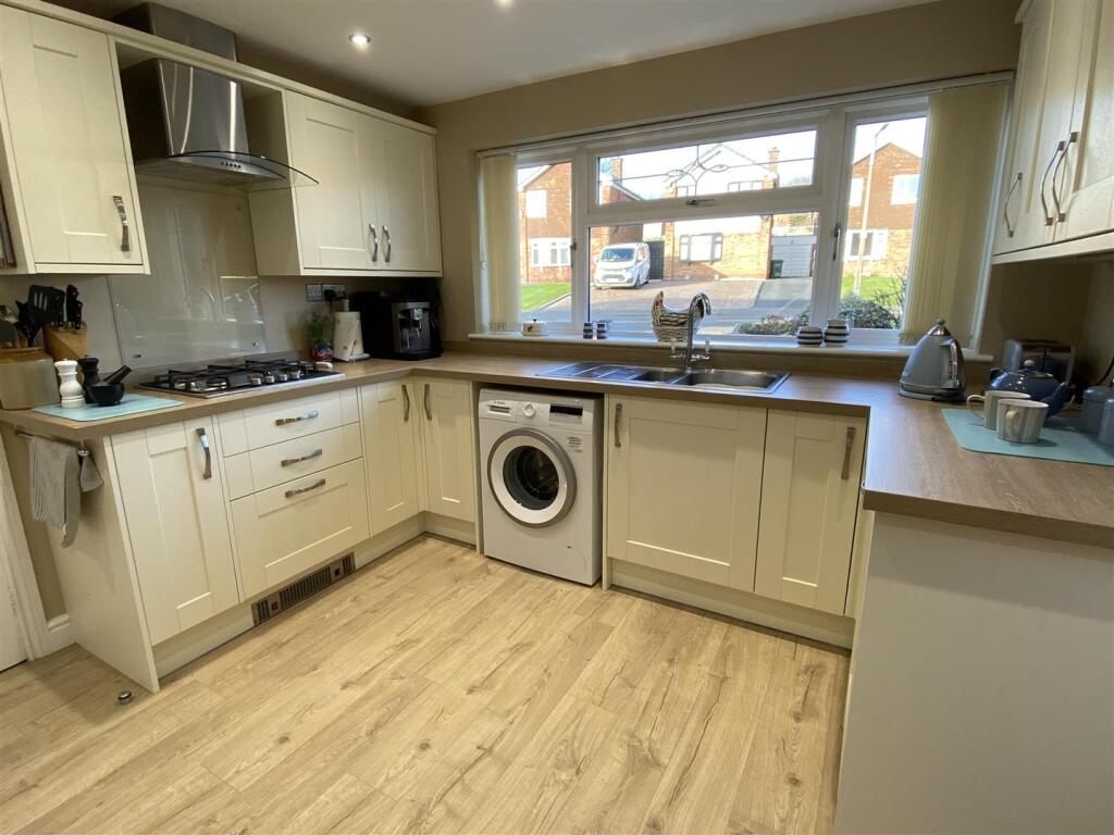 Additional image 2 of Tennyson Avenue, Swadlincote DE11 0DT