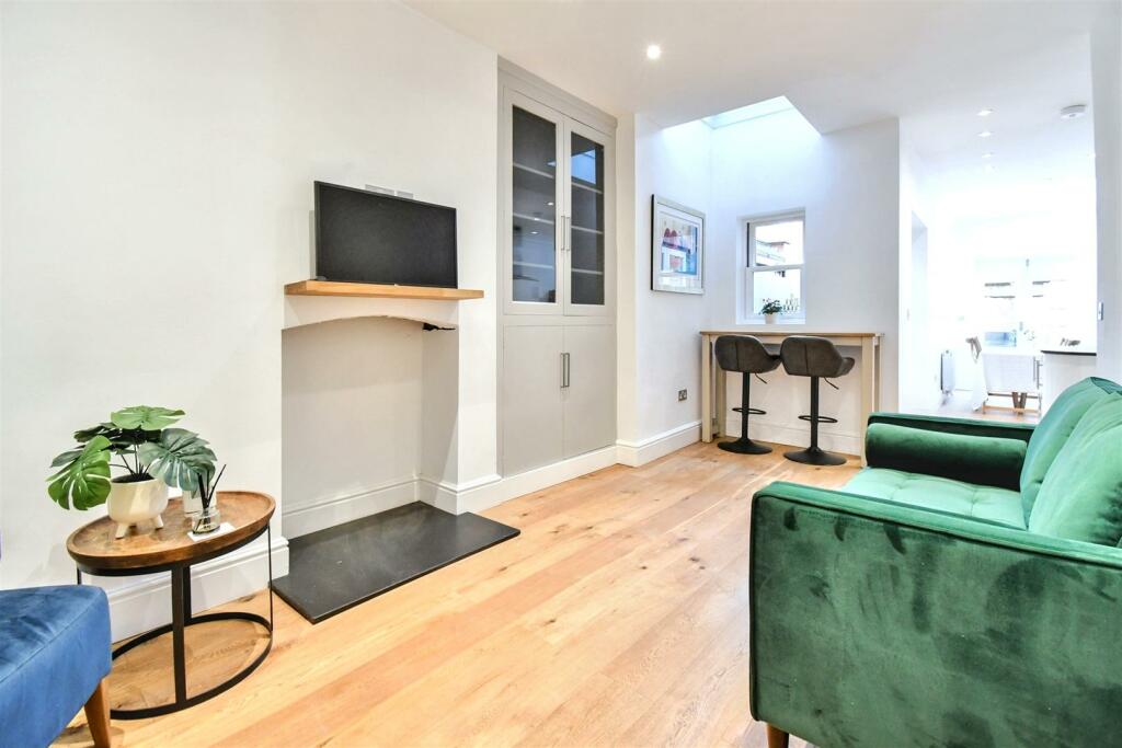 Additional image 3 of Hyde Place, Leamington Spa