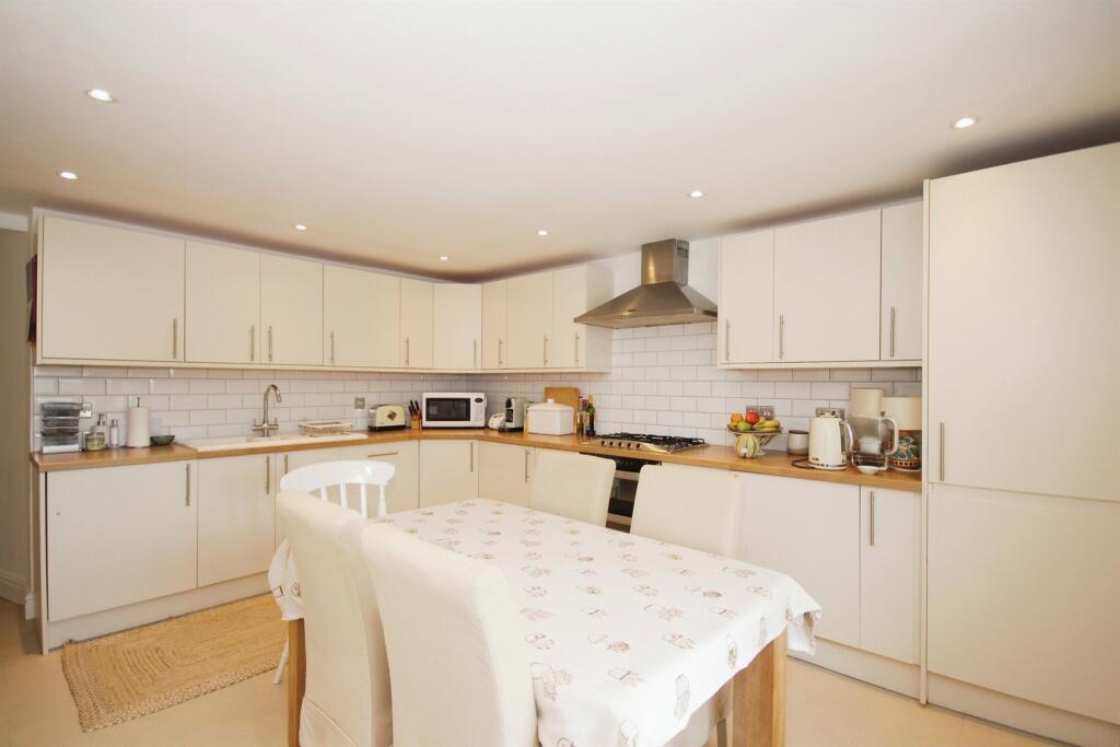 Additional image 2 of Vicarage Lane, Sherbourne, Warwick