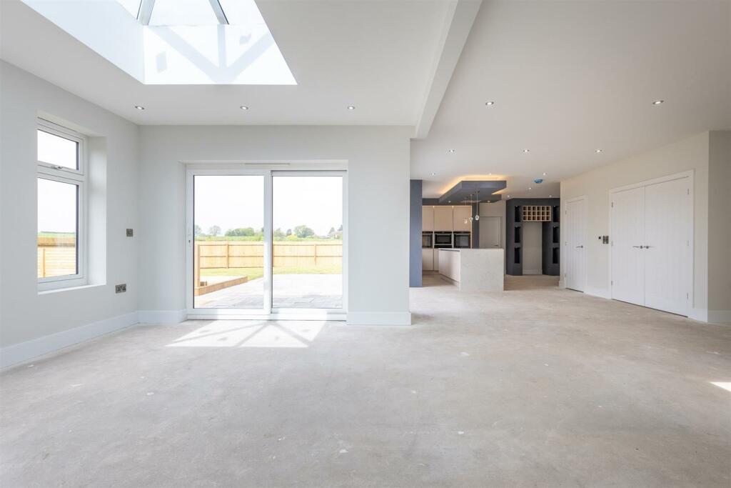 Additional image 15 of OPEN DAY: SATURDAY 15 FEBRUARY BETWEEN 10AM - 1PM. 1 The Mayfair, Audlem Road, Woore