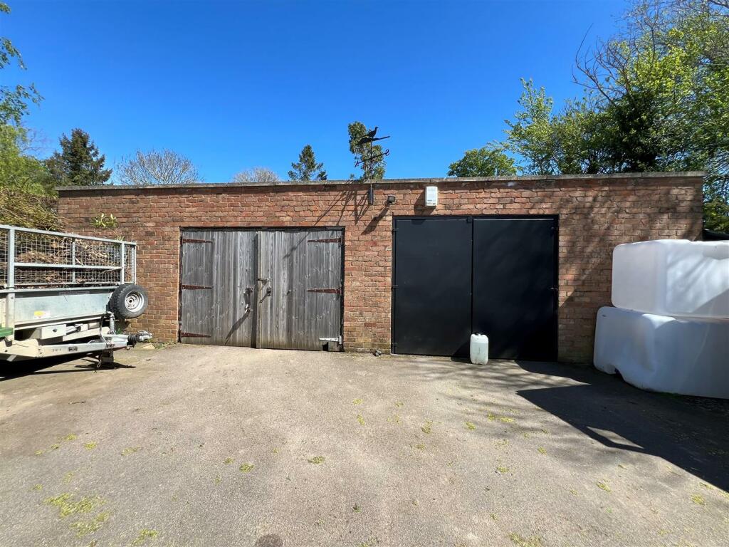 Additional image 44 of The Green, Chesterton, Leamington Spa