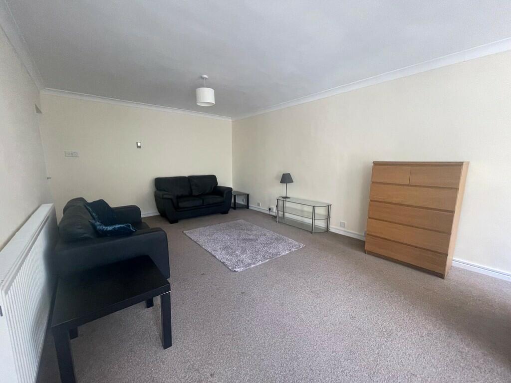 Additional image 4 of Spacious 2 Bedroom Apartment 1st Floor