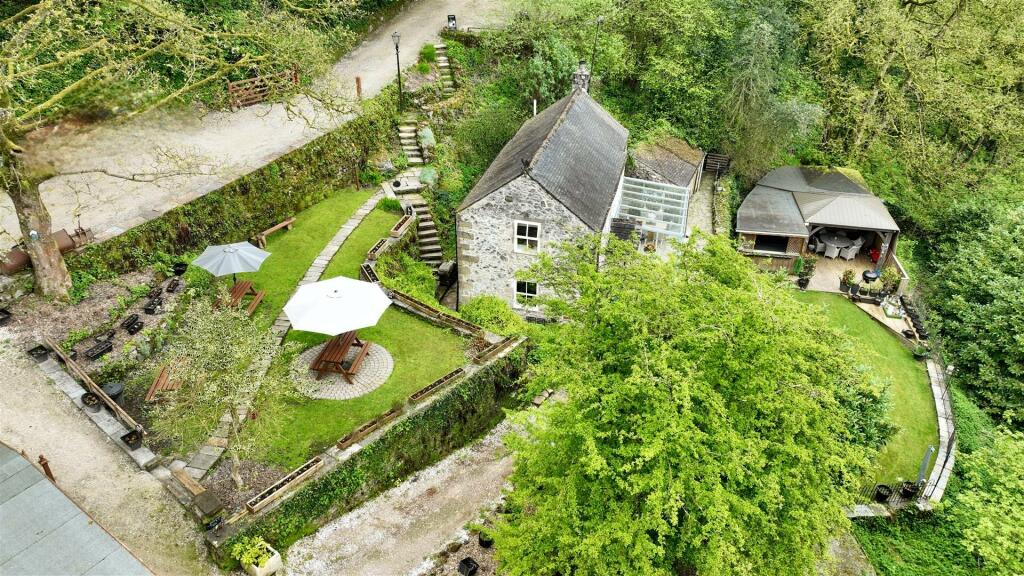 Additional image 27 of St. Johns Road, Matlock Bath, Matlock, Derbyshire