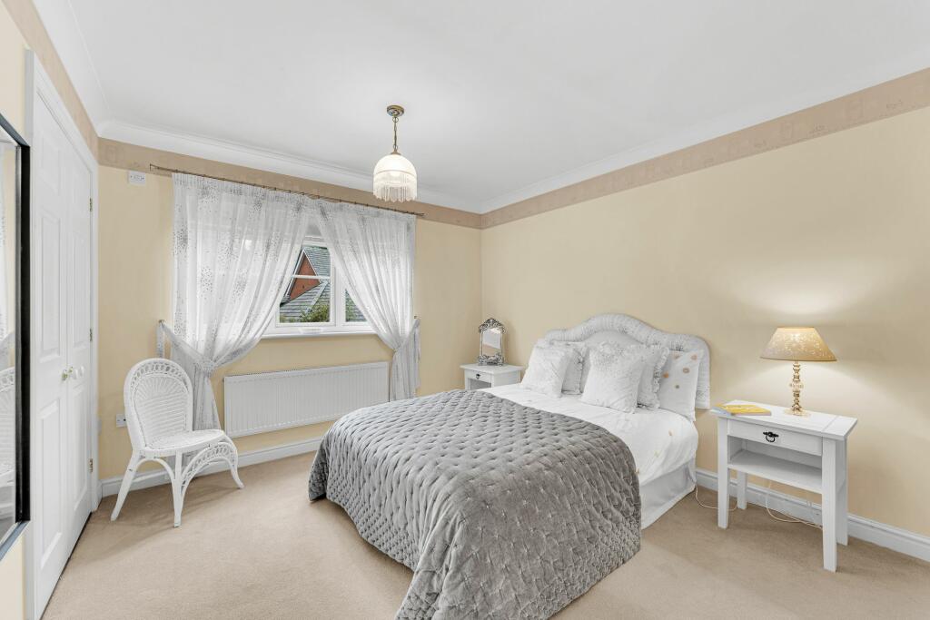 Additional image 23 of Spacious, 5 Bedroom home near the Whitegate Way